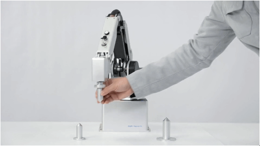 DOBOT MG-400 Grado de Actuación Industrial